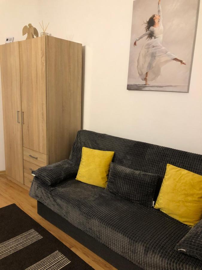 Apartament Basak 2 Apartment Deva Bagian luar foto