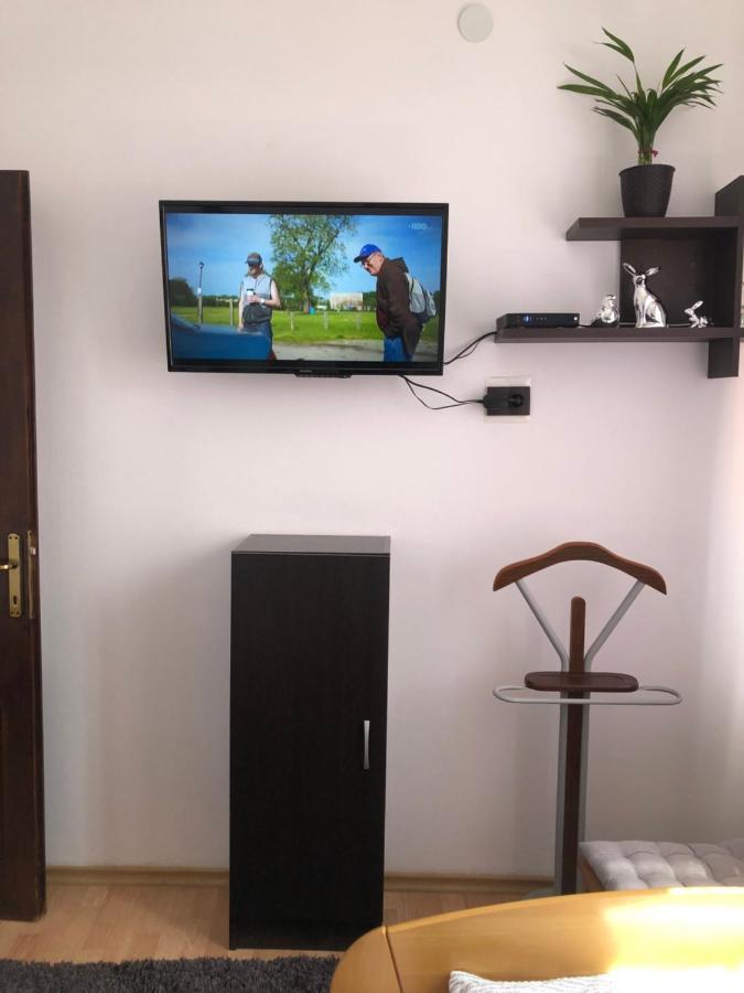 Apartament Basak 2 Apartment Deva Bagian luar foto